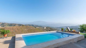 Villa Pajaritos Iznate by Ruralidays, Iznate